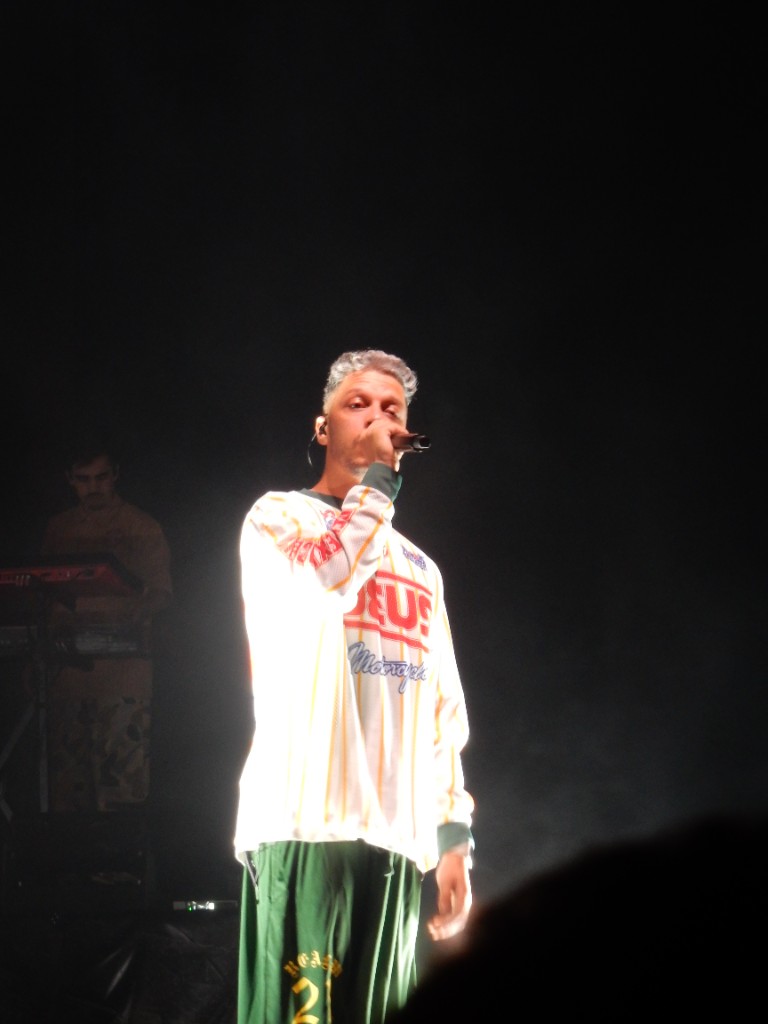 Slow J a cantar em palco — Bragança 2025